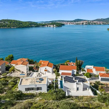 Villa Tyra Razanj