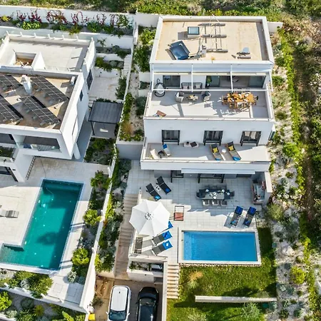 Villa Tyra