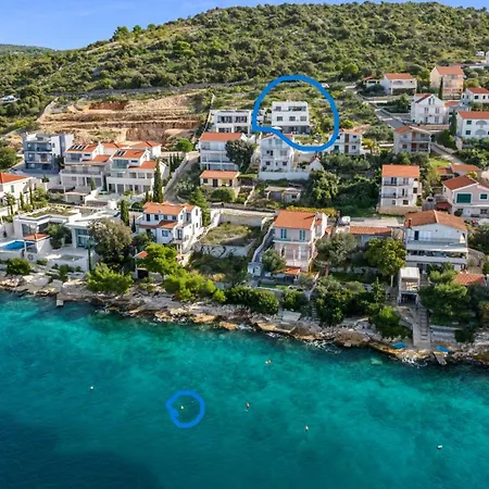 Villa Tyra Razanj