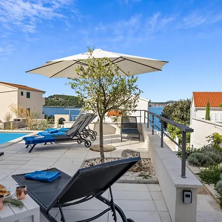 Villa Tyra